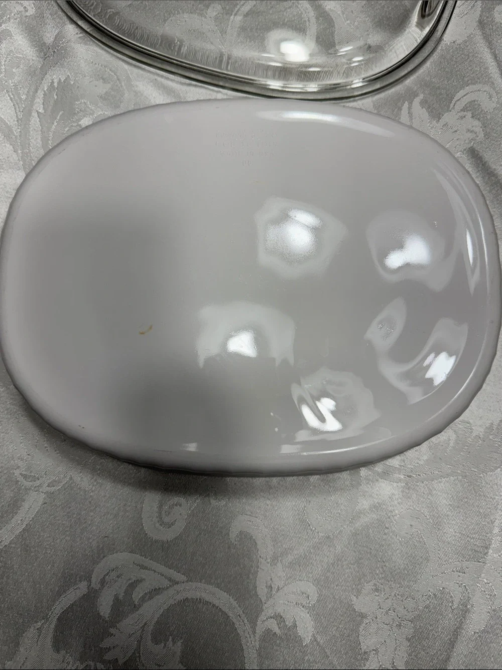 Corning ware French white  oval casserole with lid.   Size 1.8ltr.